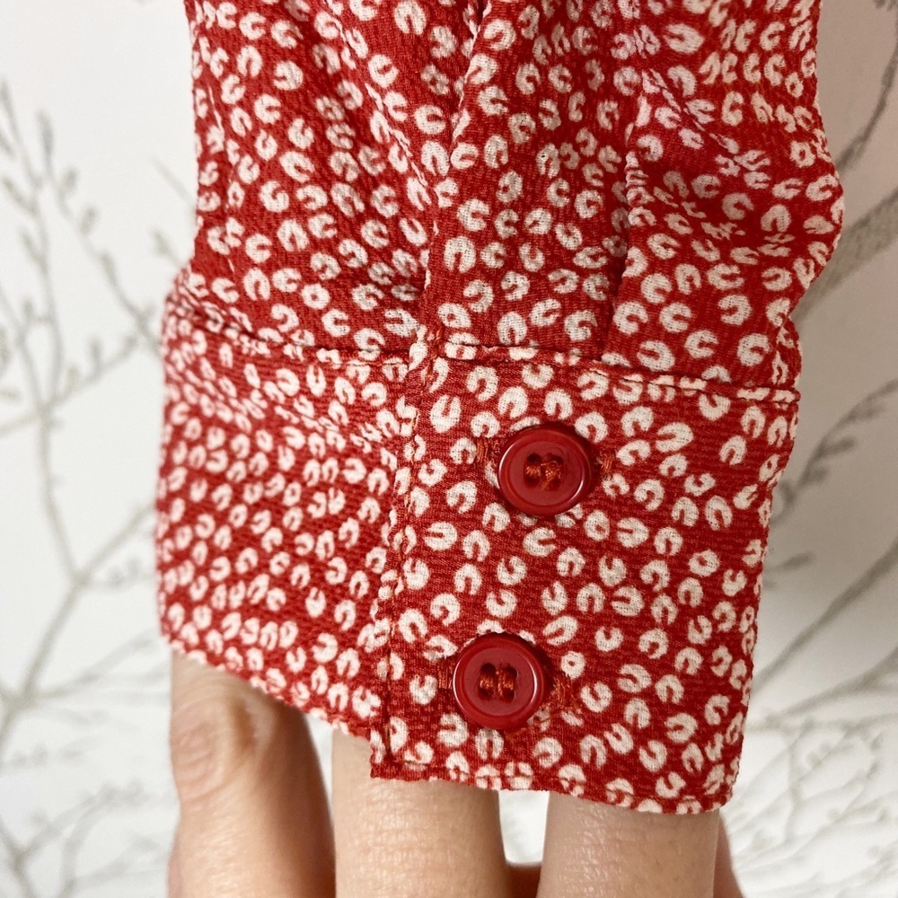 FOREVER 21 Red Floral Open Front Tie Blouse XS - Picture 6 of 9